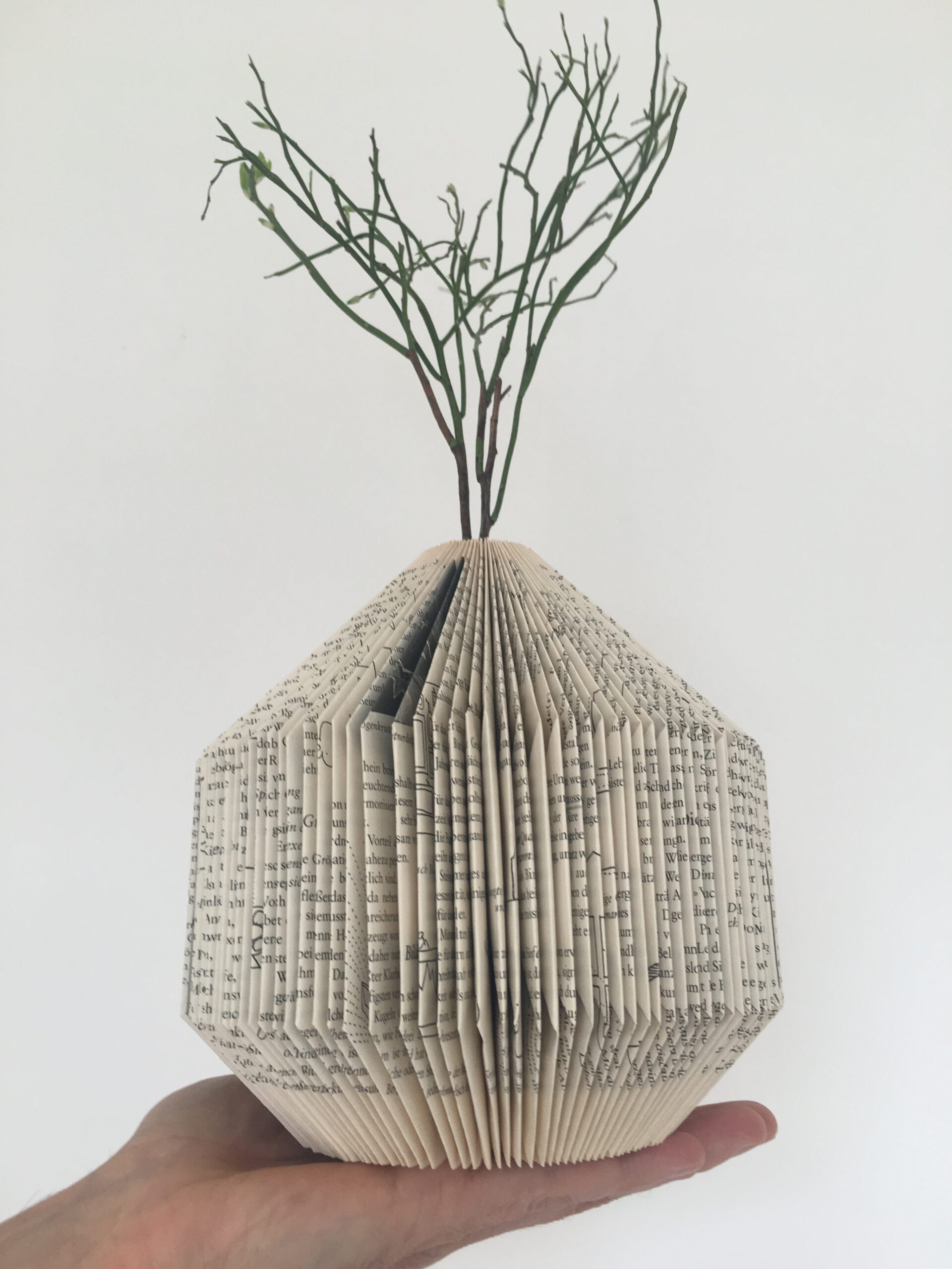 BookArt Vase